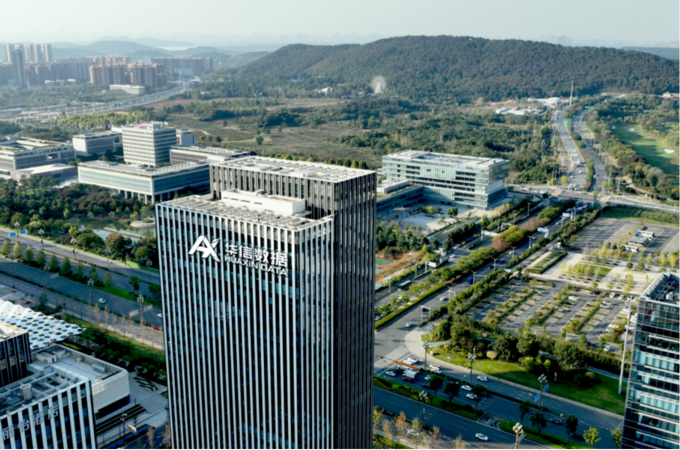 皇御环球MT5数据胡卫军：25年初心不负，推进水务行业数字化转型升级